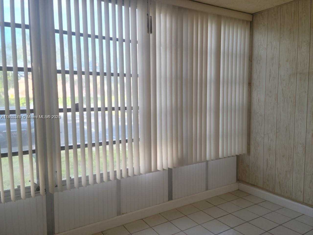 Small Image of 1800 SOUTH WEST 81ST AVE #1105, North Lauderdale Number 15