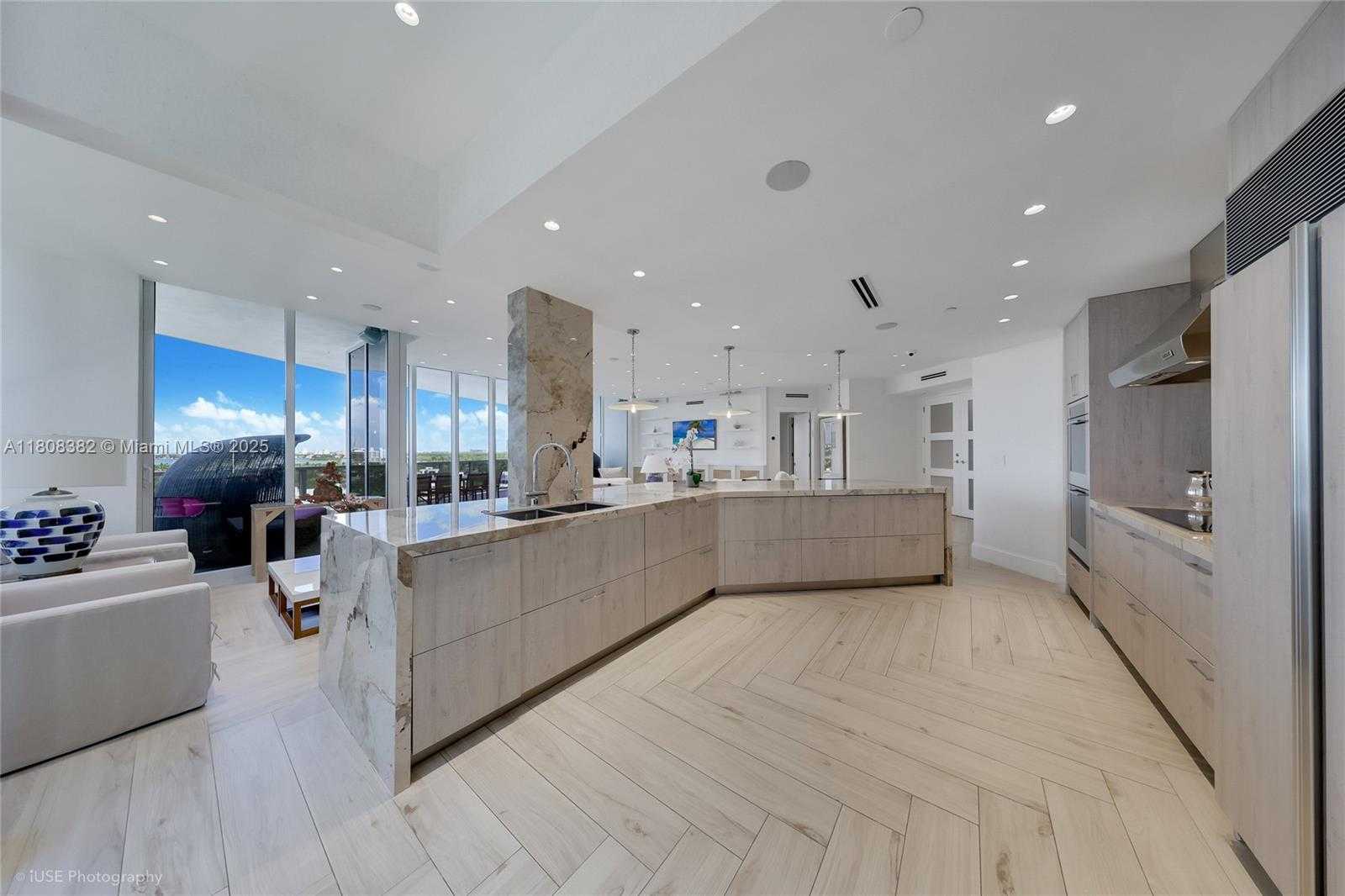 Small Image of 10225 COLLINS AVE #604, Bal Harbour Number 8