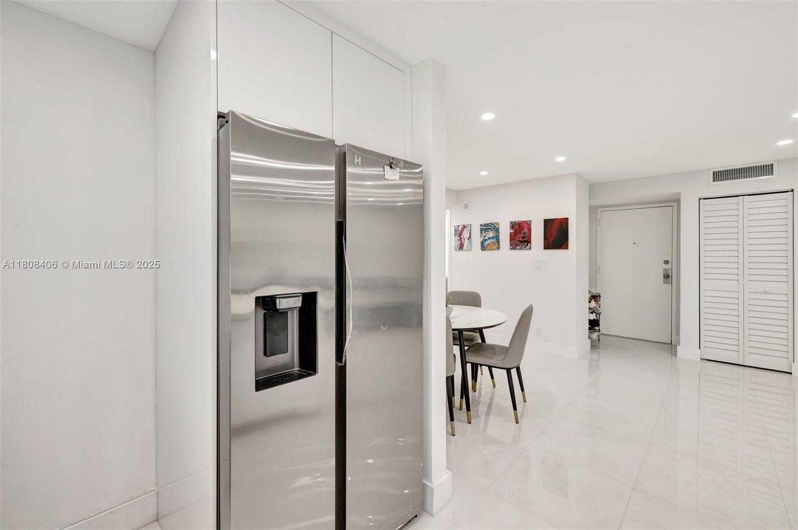 Small Image of 17021 NORTH BAY RD #220, Sunny Isles Beach Number 15