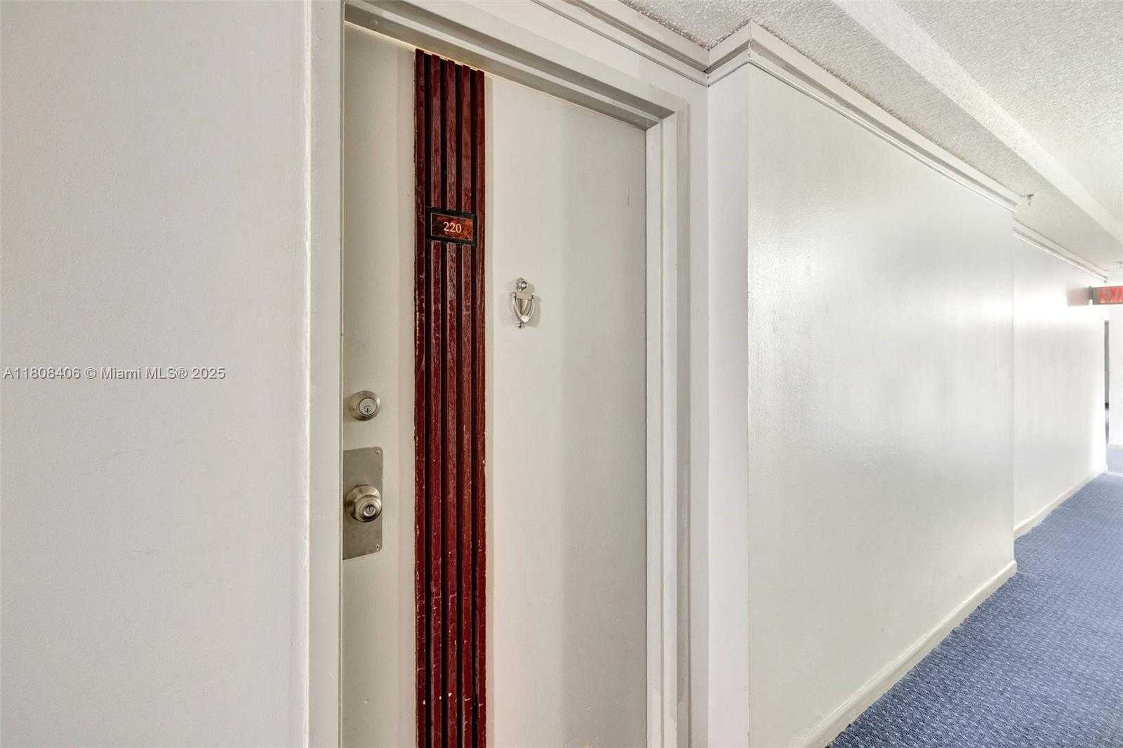 Small Image of 17021 NORTH BAY RD #220, Sunny Isles Beach Number 32