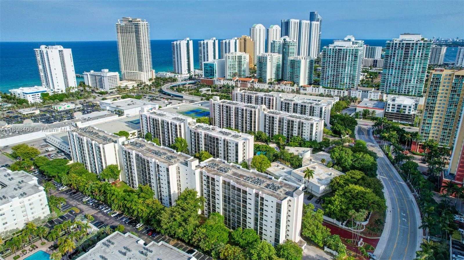 Small Image of 17021 NORTH BAY RD #220, Sunny Isles Beach Number 38