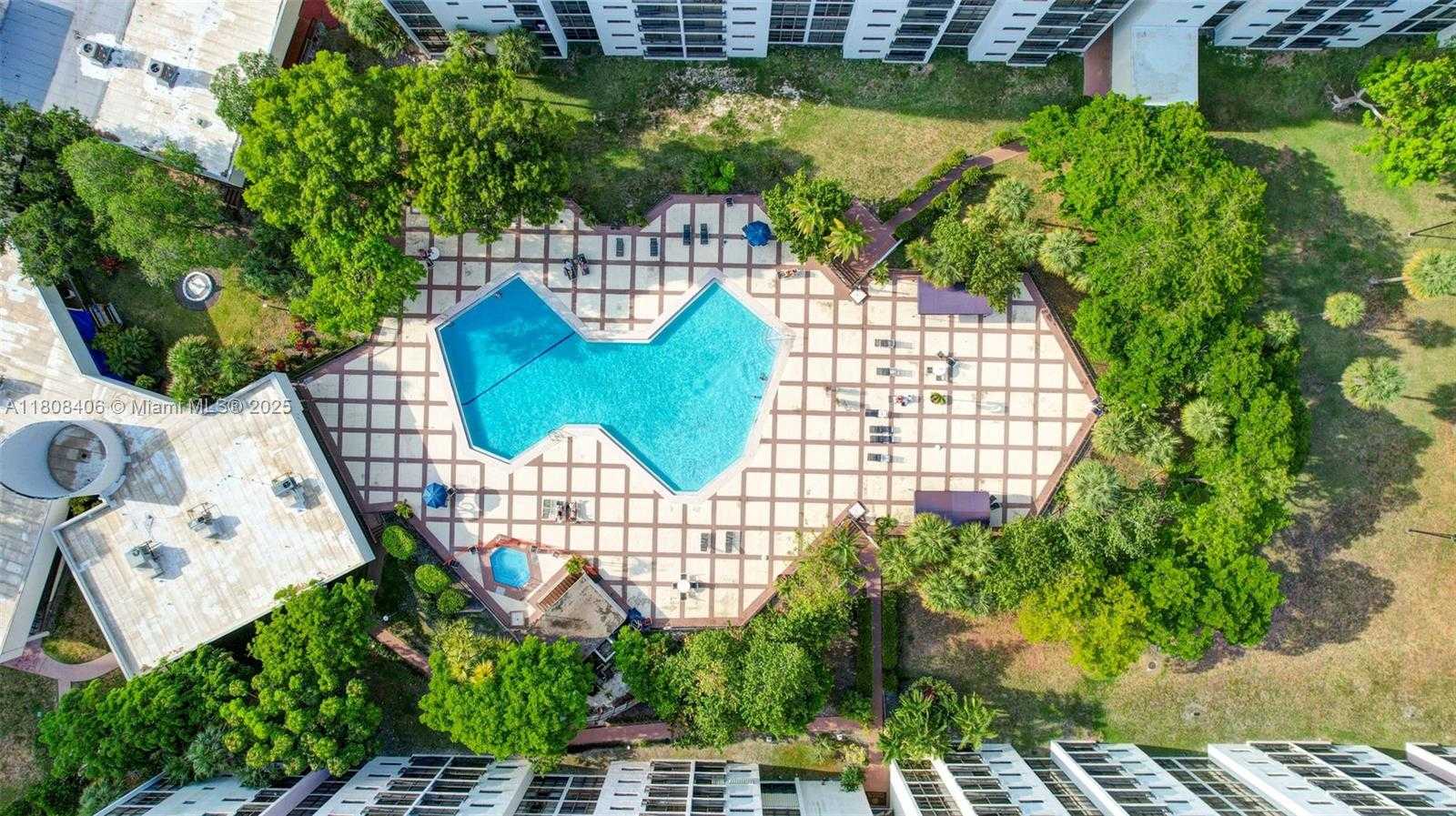Small Image of 17021 NORTH BAY RD #220, Sunny Isles Beach Number 40