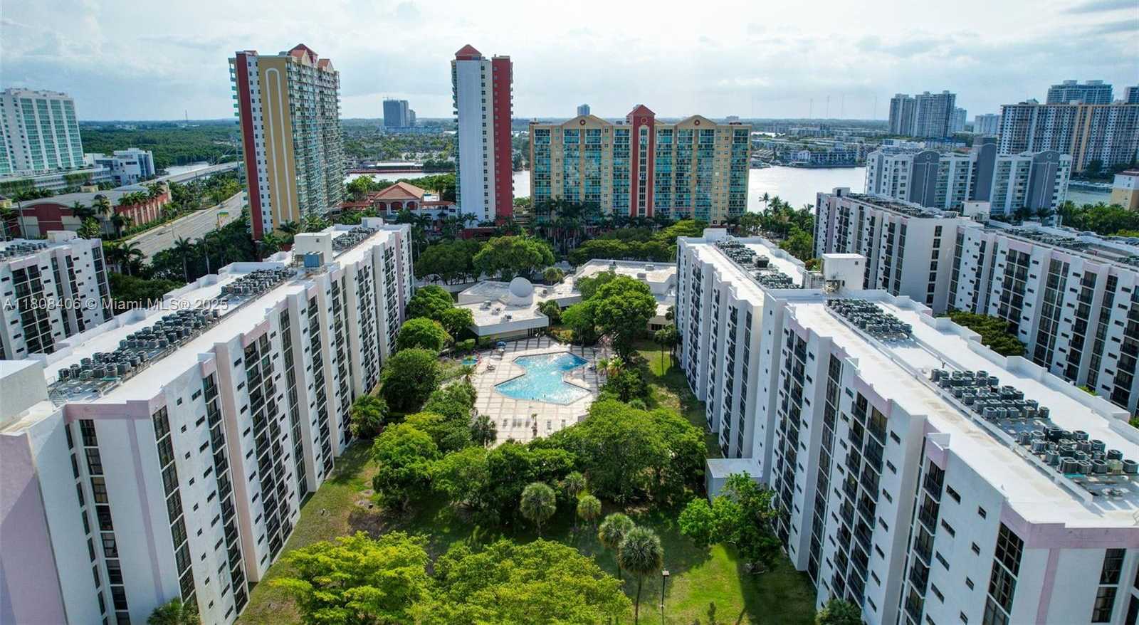 Small Image of 17021 NORTH BAY RD #220, Sunny Isles Beach Number 46