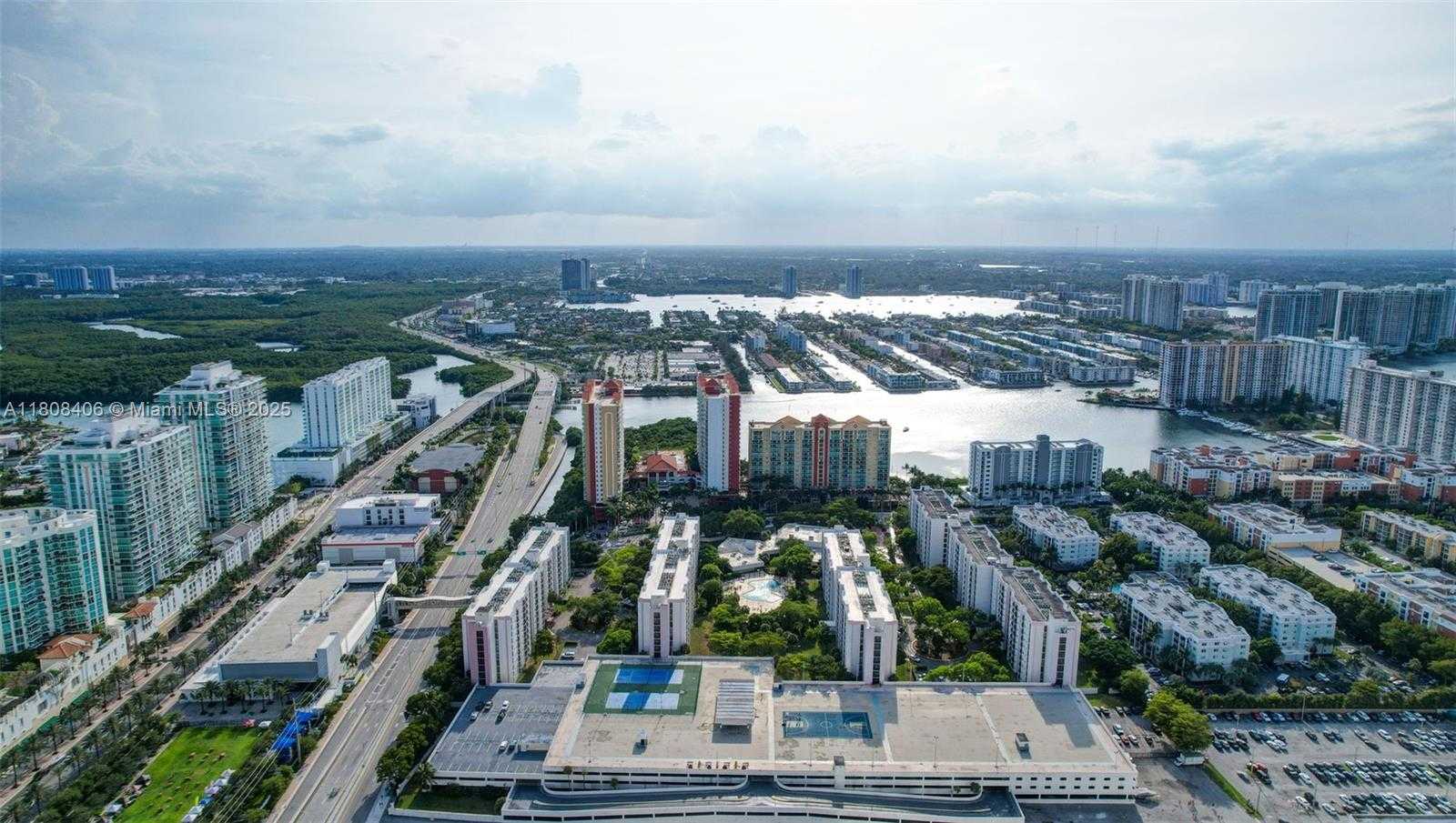 Small Image of 17021 NORTH BAY RD #220, Sunny Isles Beach Number 58