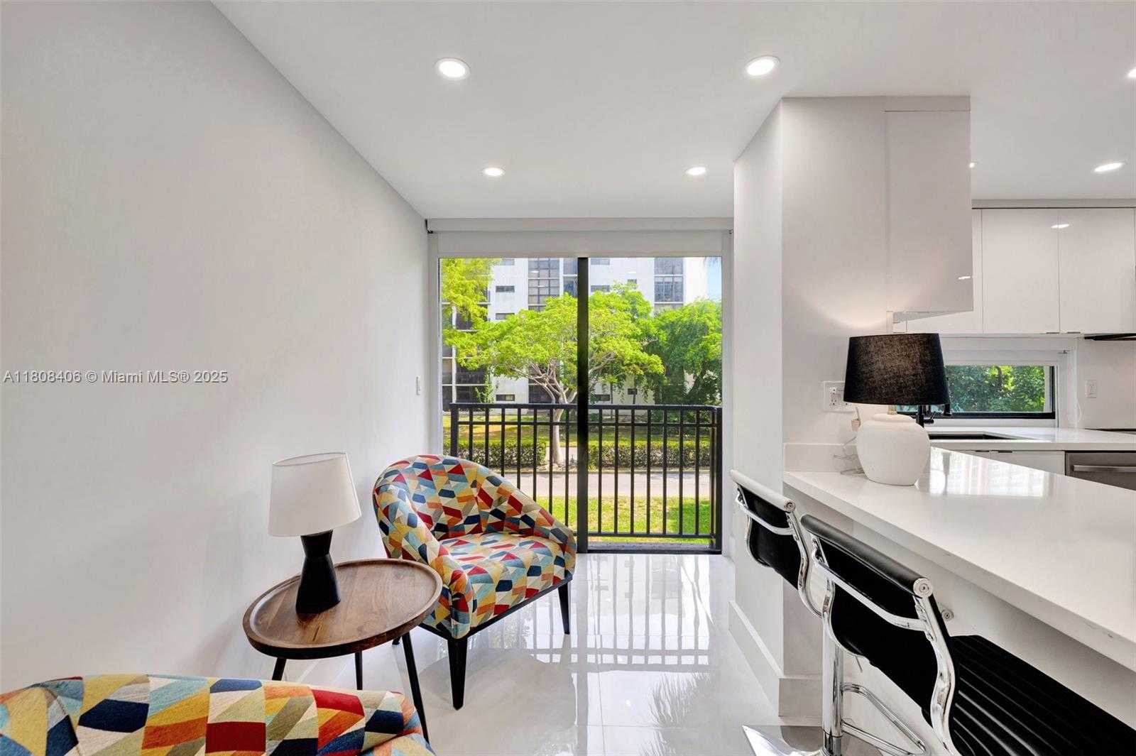Small Image of 17021 NORTH BAY RD #220, Sunny Isles Beach Number 7
