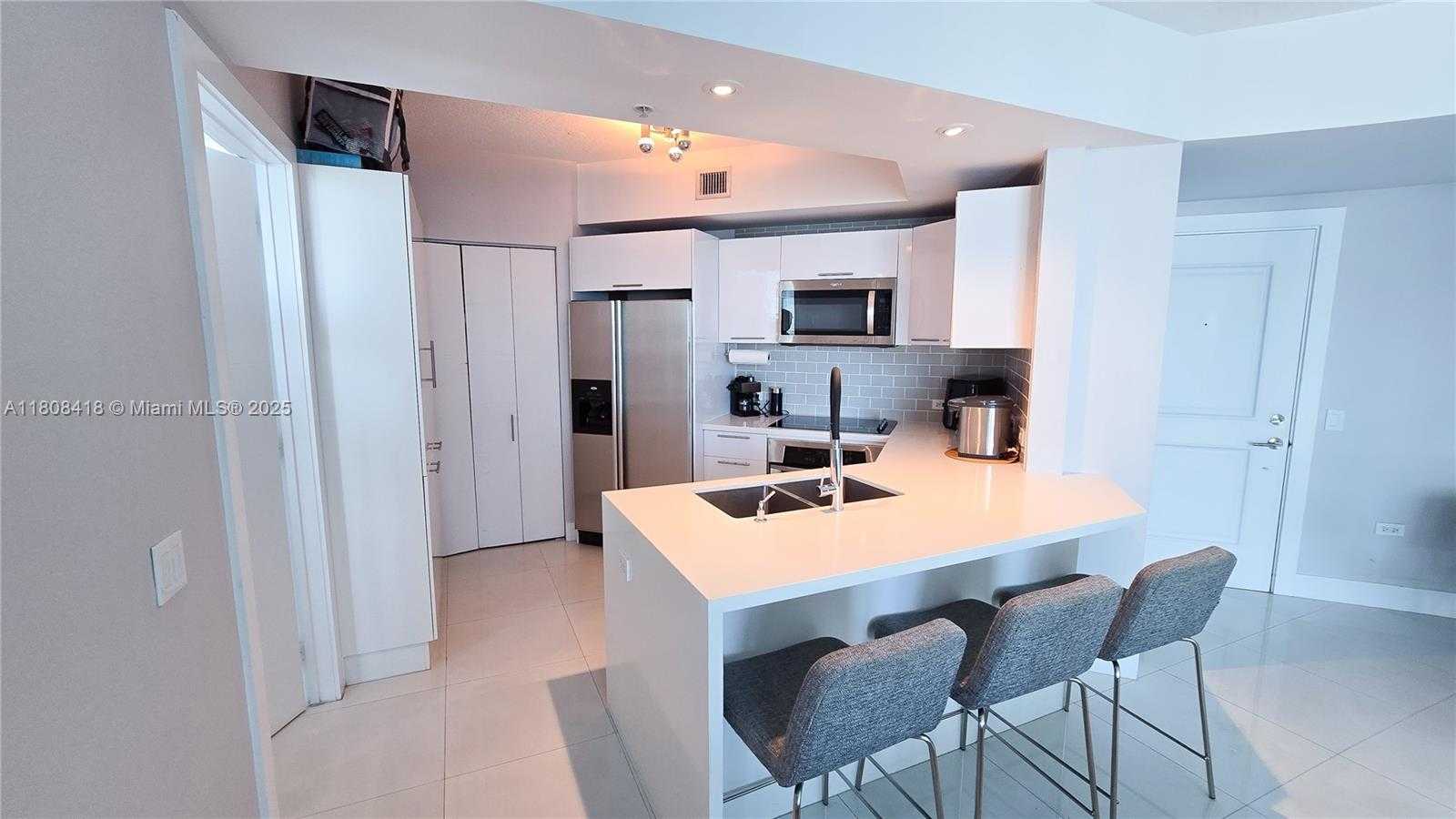 Small Image of 480 NORTH EAST 30TH ST #1405, Miami Number 17