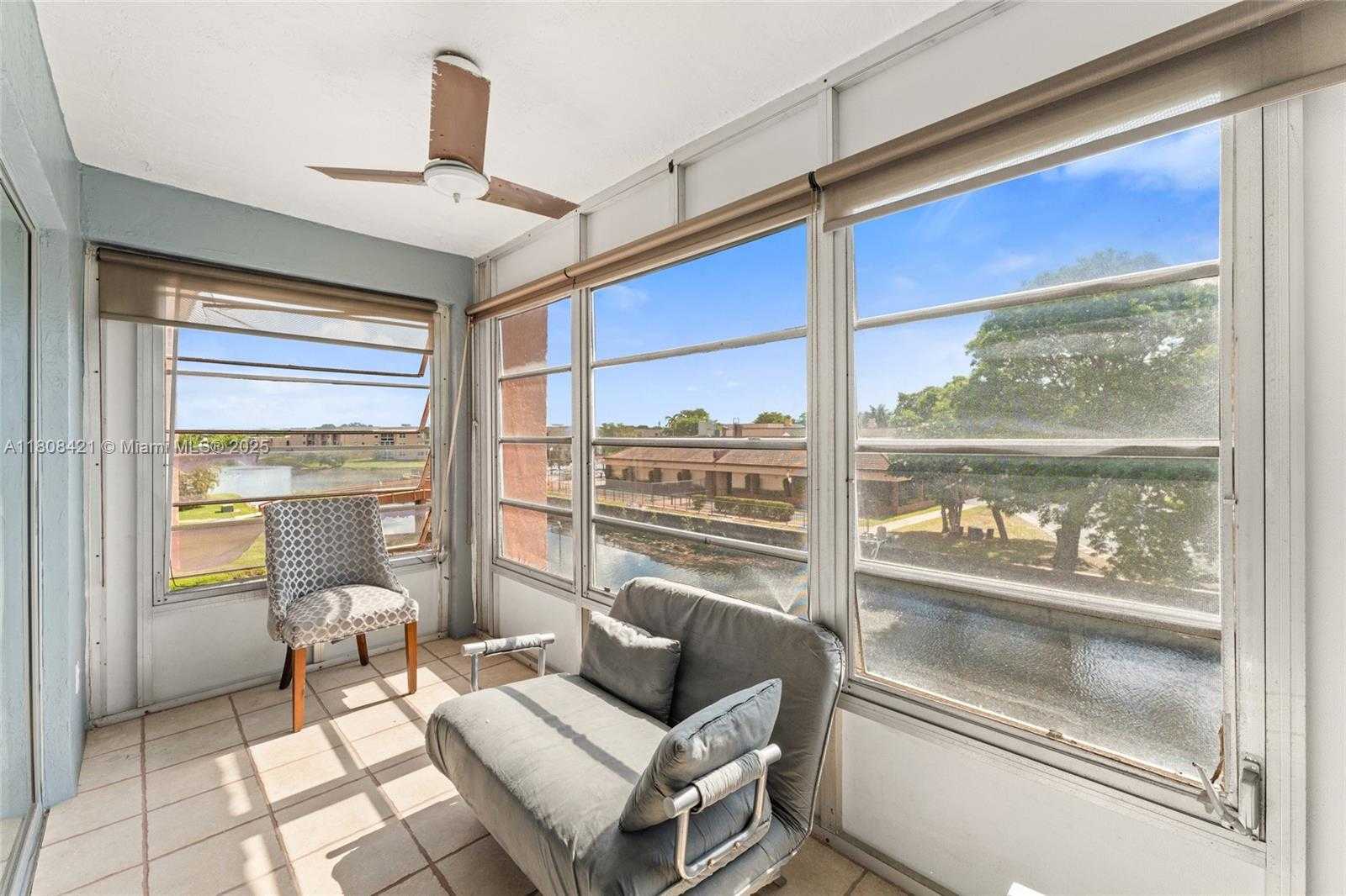 Small Image of 9401 SUNRISE LAKES BLVD #307, Sunrise Number 9