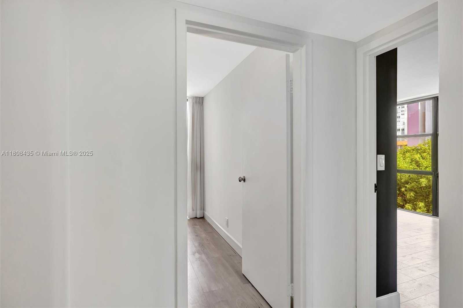Small Image of 16919 NORTH BAY RD #521, Sunny Isles Beach Number 13