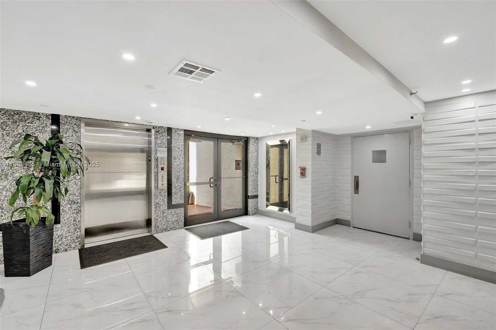 Small Image of 16919 NORTH BAY RD #521, Sunny Isles Beach Number 29