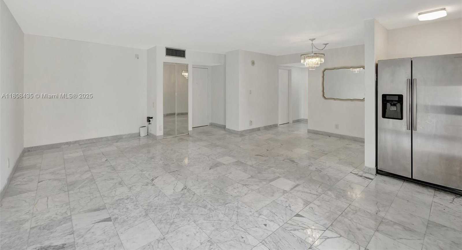 Small Image of 16919 NORTH BAY RD #521, Sunny Isles Beach Number 4