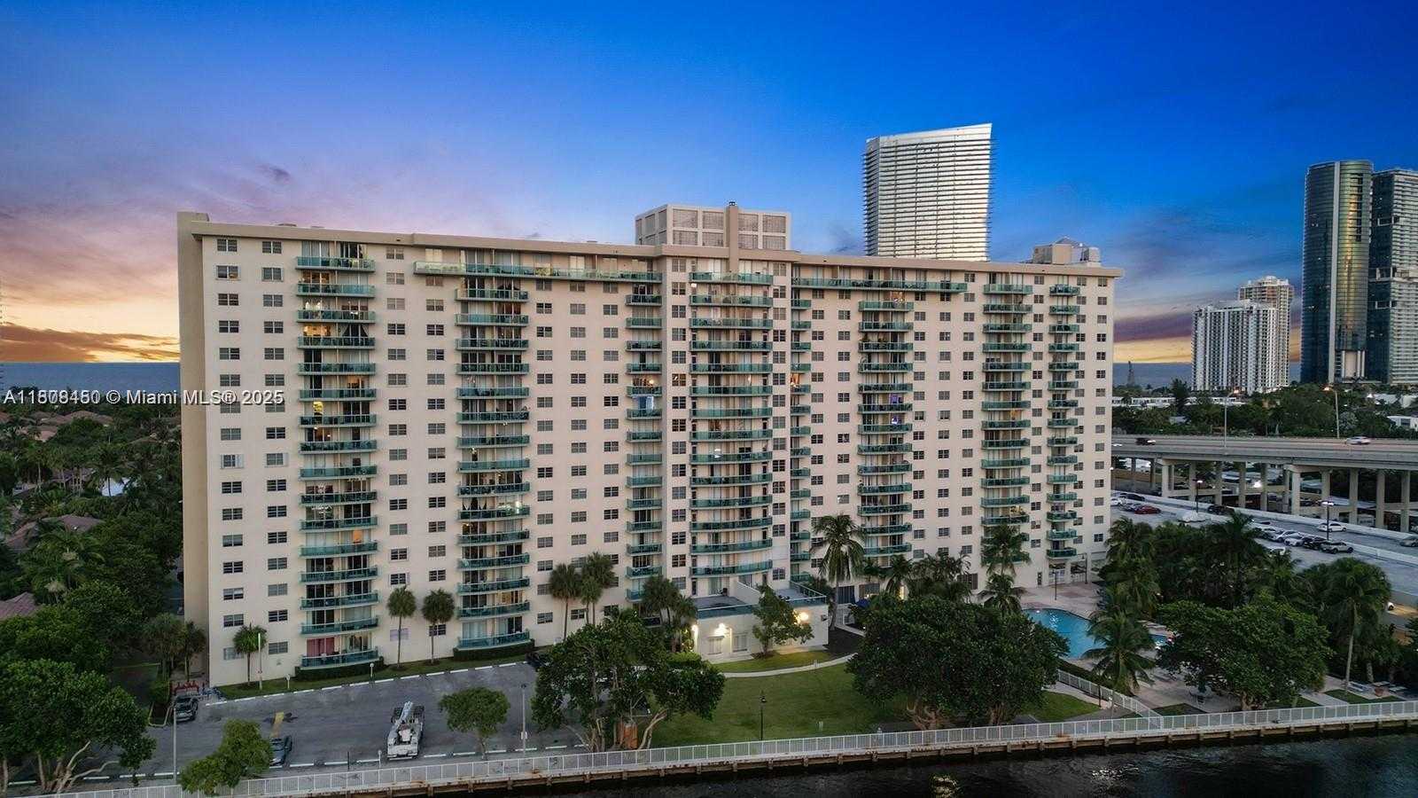 Small Image of 19390 COLLINS AVE #217, Sunny Isles Beach Number 12