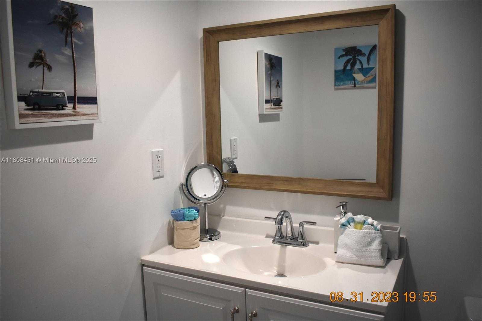 Small Image of 3901 SOUTH OCEAN DR #11A, Hollywood Number 20