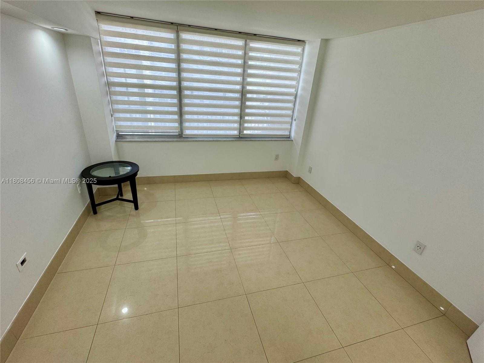Small Image of 18051 BISCAYNE BLVD #1501, Aventura Number 10