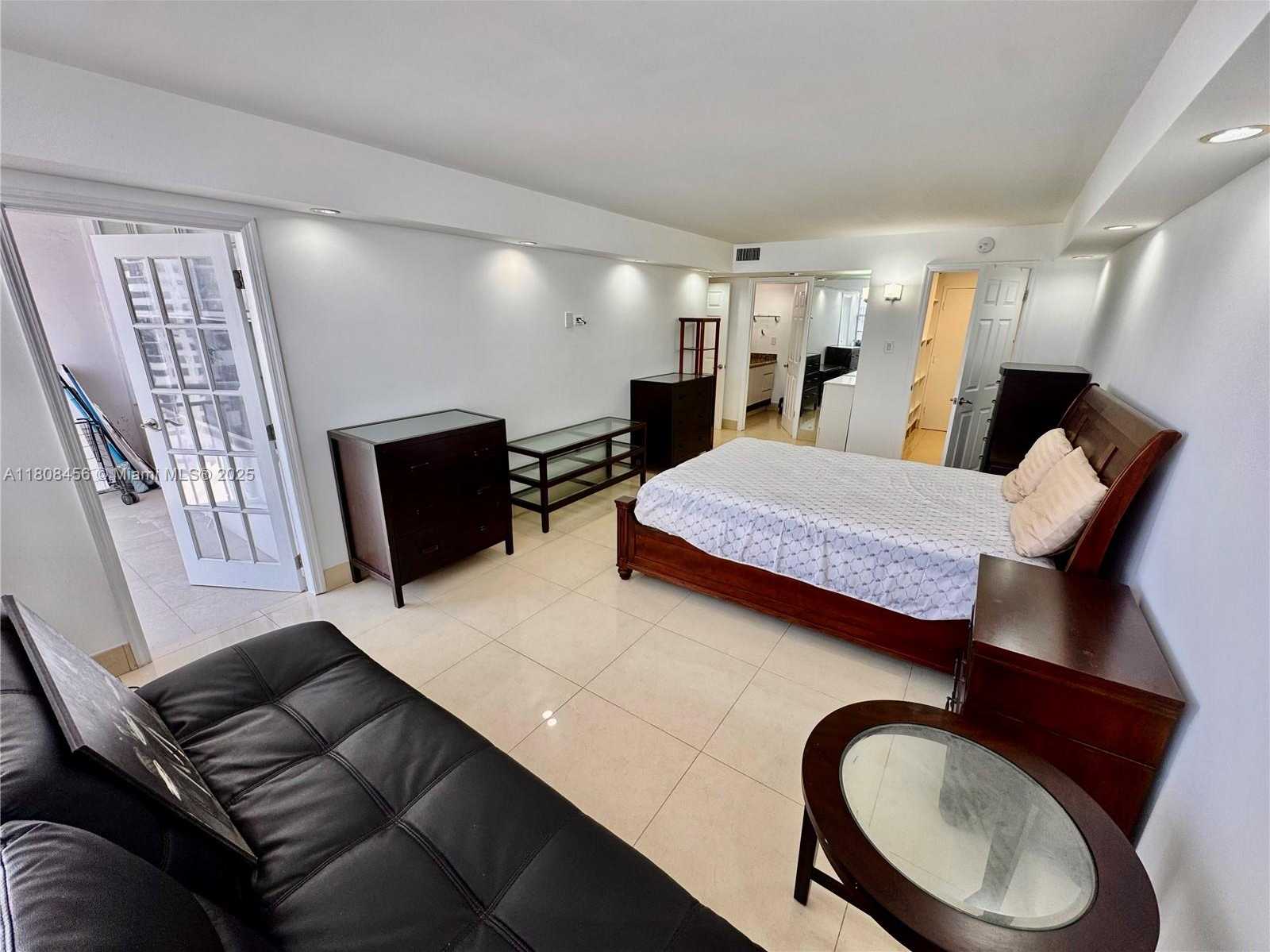 Small Image of 18051 BISCAYNE BLVD #1501, Aventura Number 17