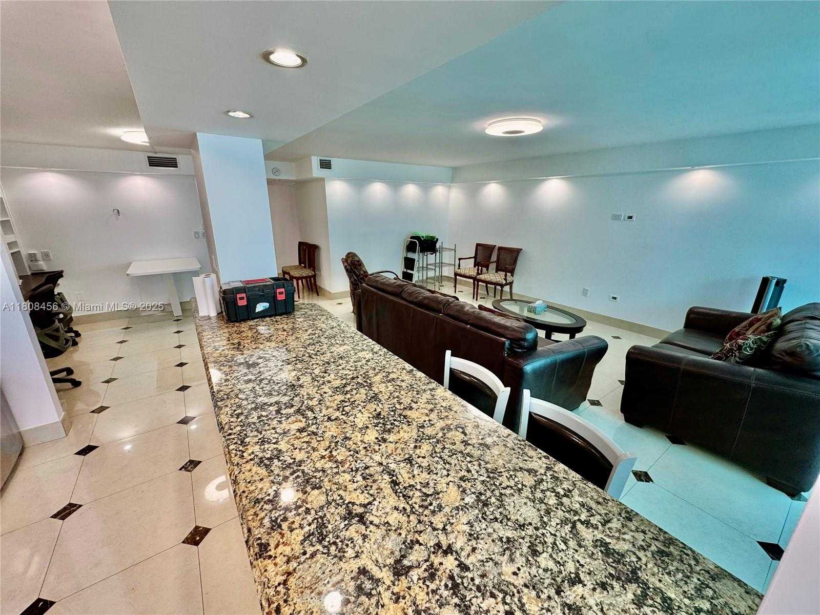Small Image of 18051 BISCAYNE BLVD #1501, Aventura Number 6