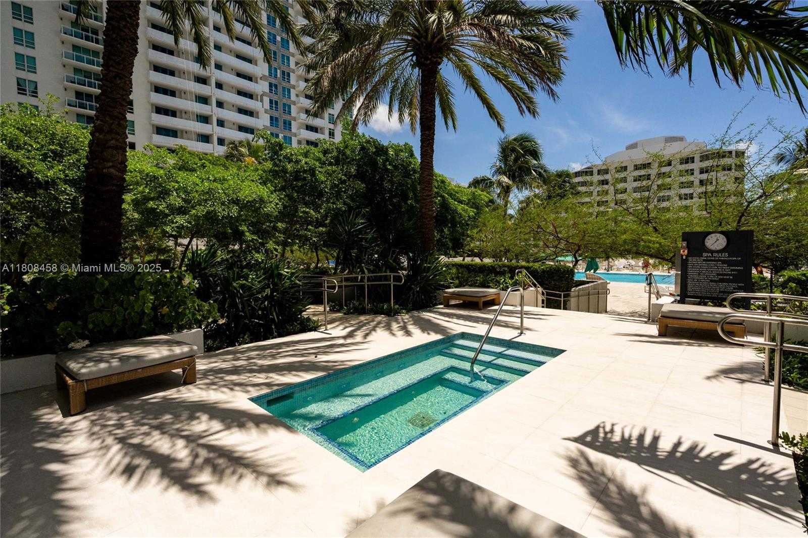 Small Image of 950 Brickell Bay Dr, Miami, FL 33131, USA Number 18