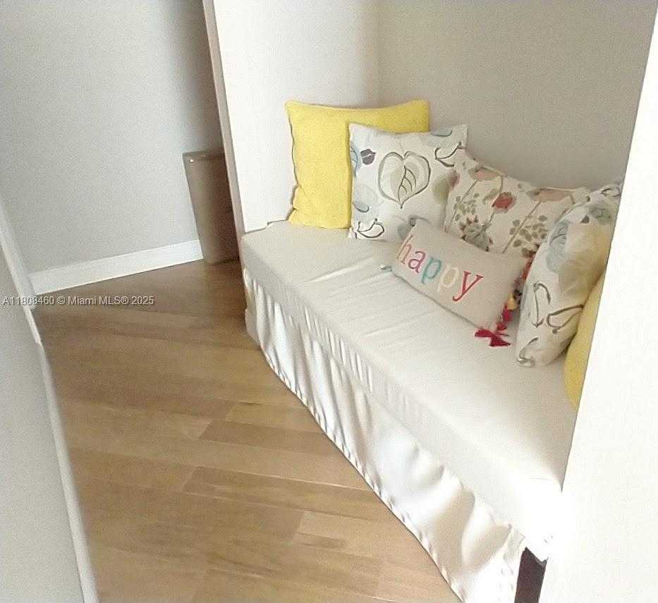 Small Image of 500 BAYVIEW DR #2031, Sunny Isles Beach Number 12