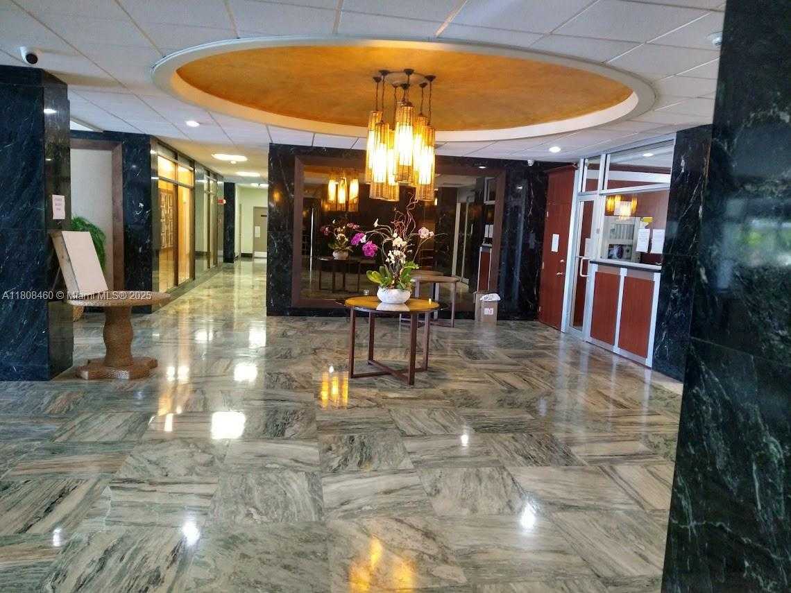 Small Image of 500 BAYVIEW DR #2031, Sunny Isles Beach Number 21