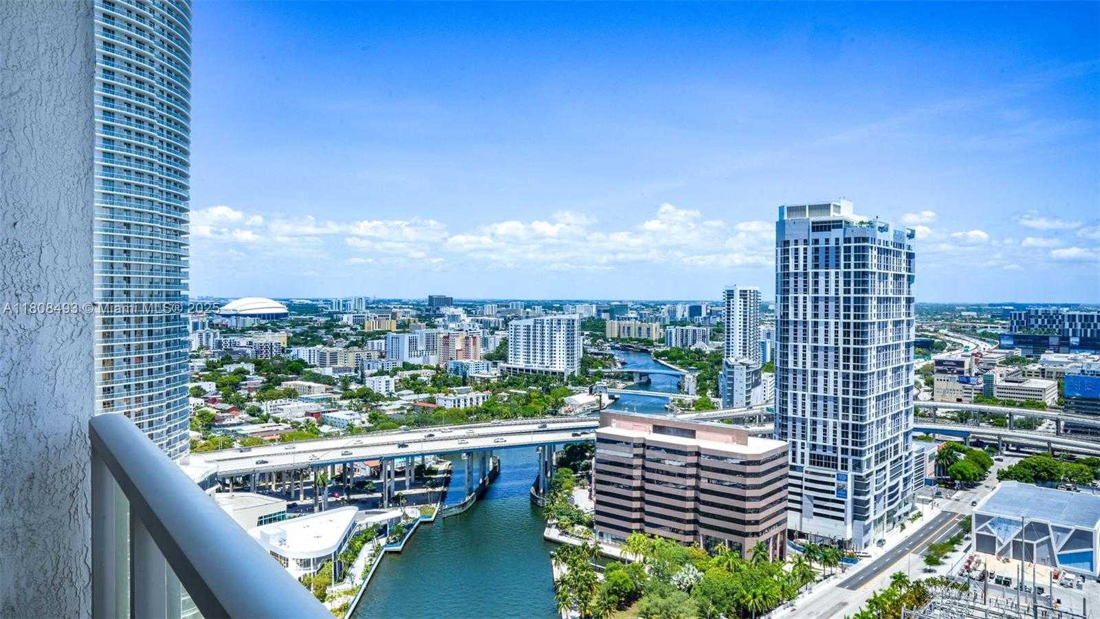 Small Image of 185 SOUTH WEST 7TH ST #2911, Miami Number 13