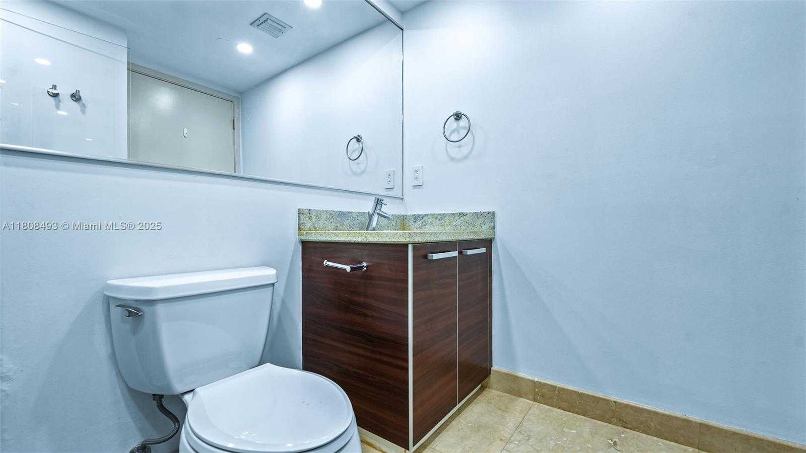 Small Image of 185 SOUTH WEST 7TH ST #2911, Miami Number 25