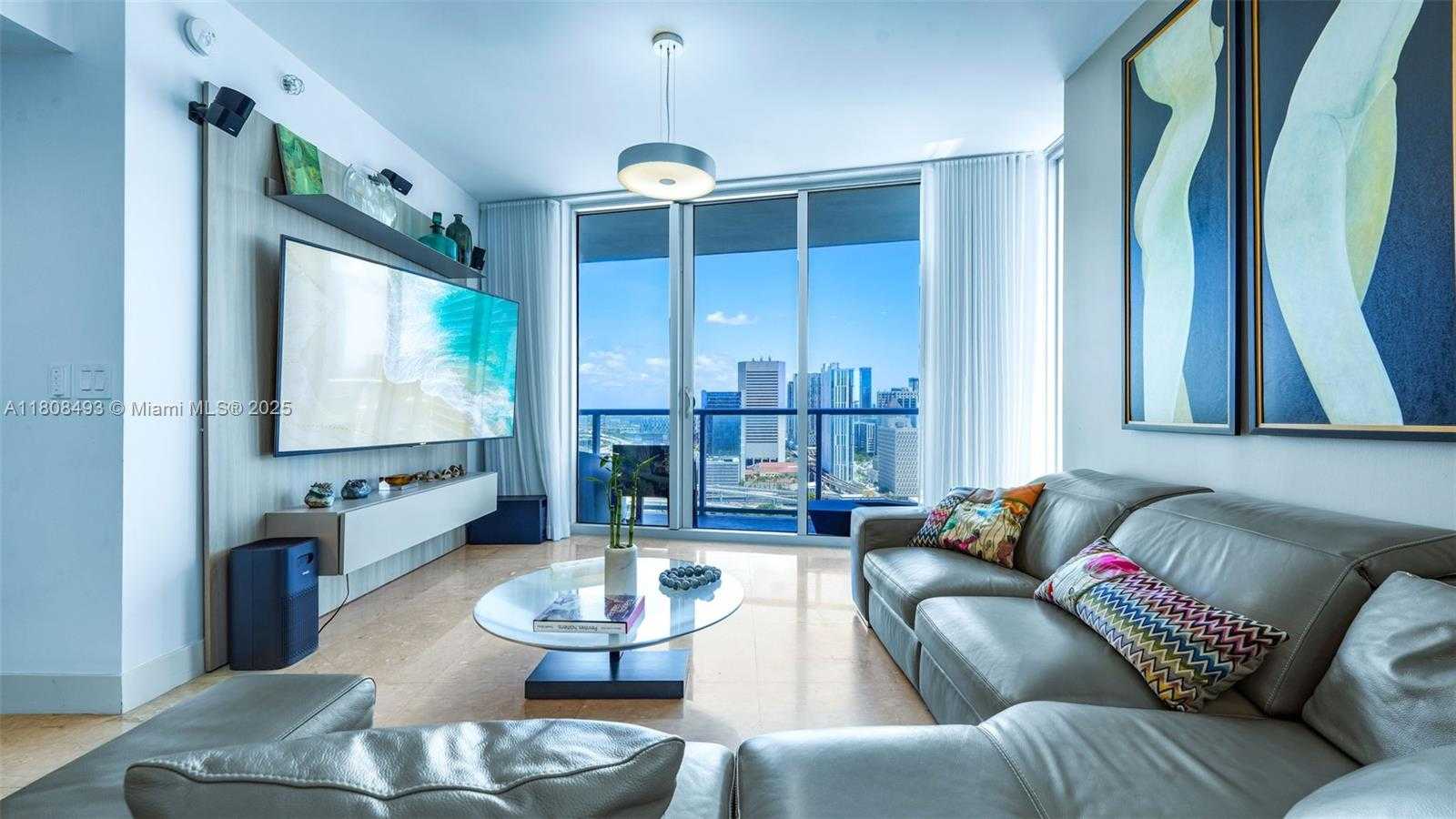 Small Image of 185 SOUTH WEST 7TH ST #2911, Miami Number 4