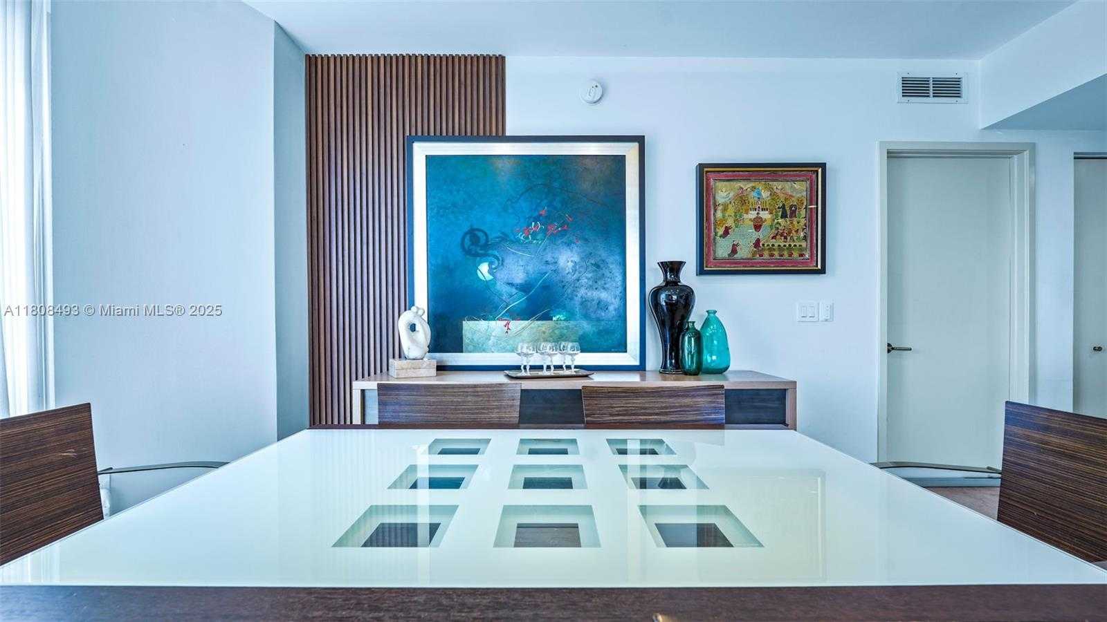 Small Image of 185 SOUTH WEST 7TH ST #2911, Miami Number 8