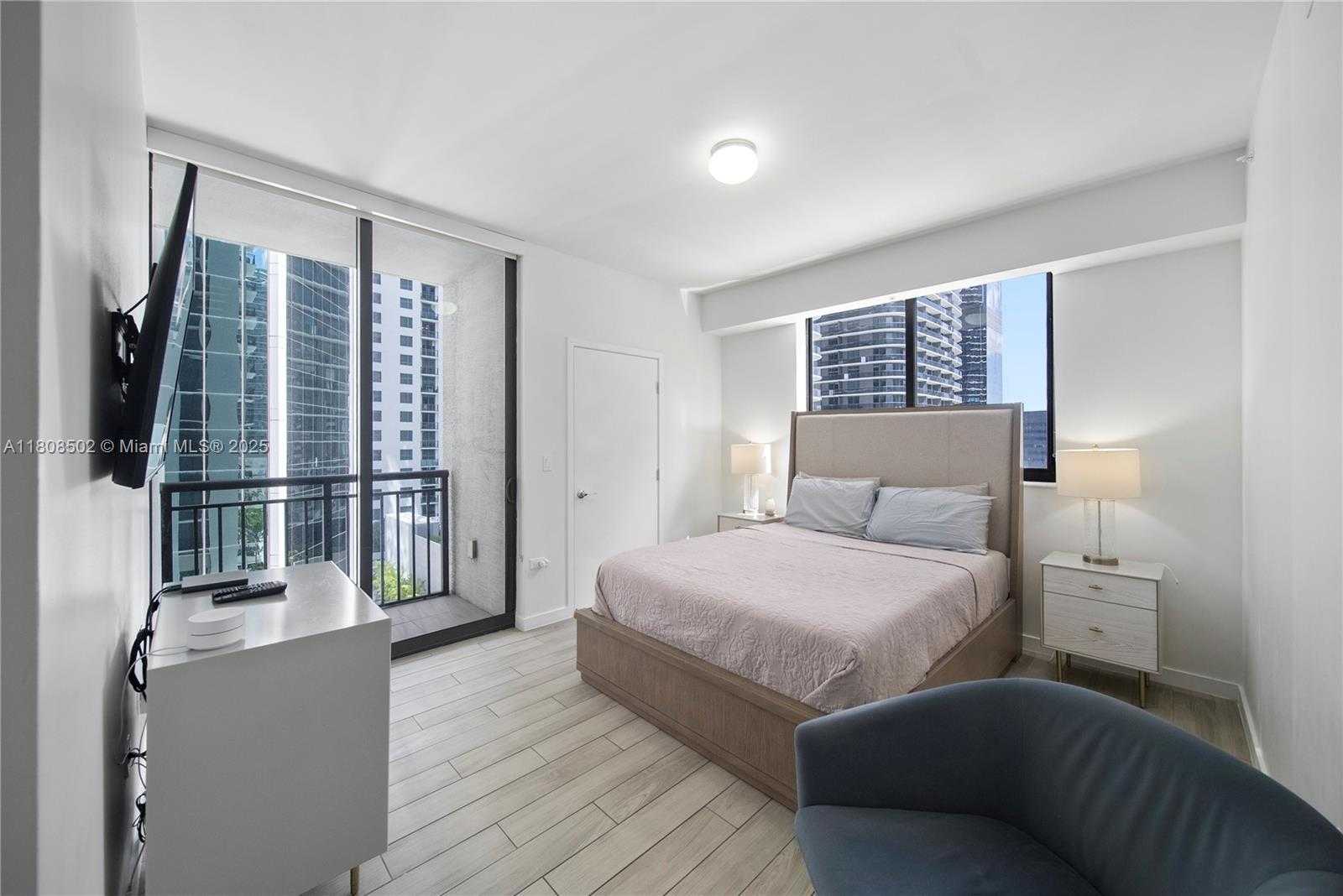 Small Image of 999 SOUTH WEST 1ST AVE #1617, Miami Number 11