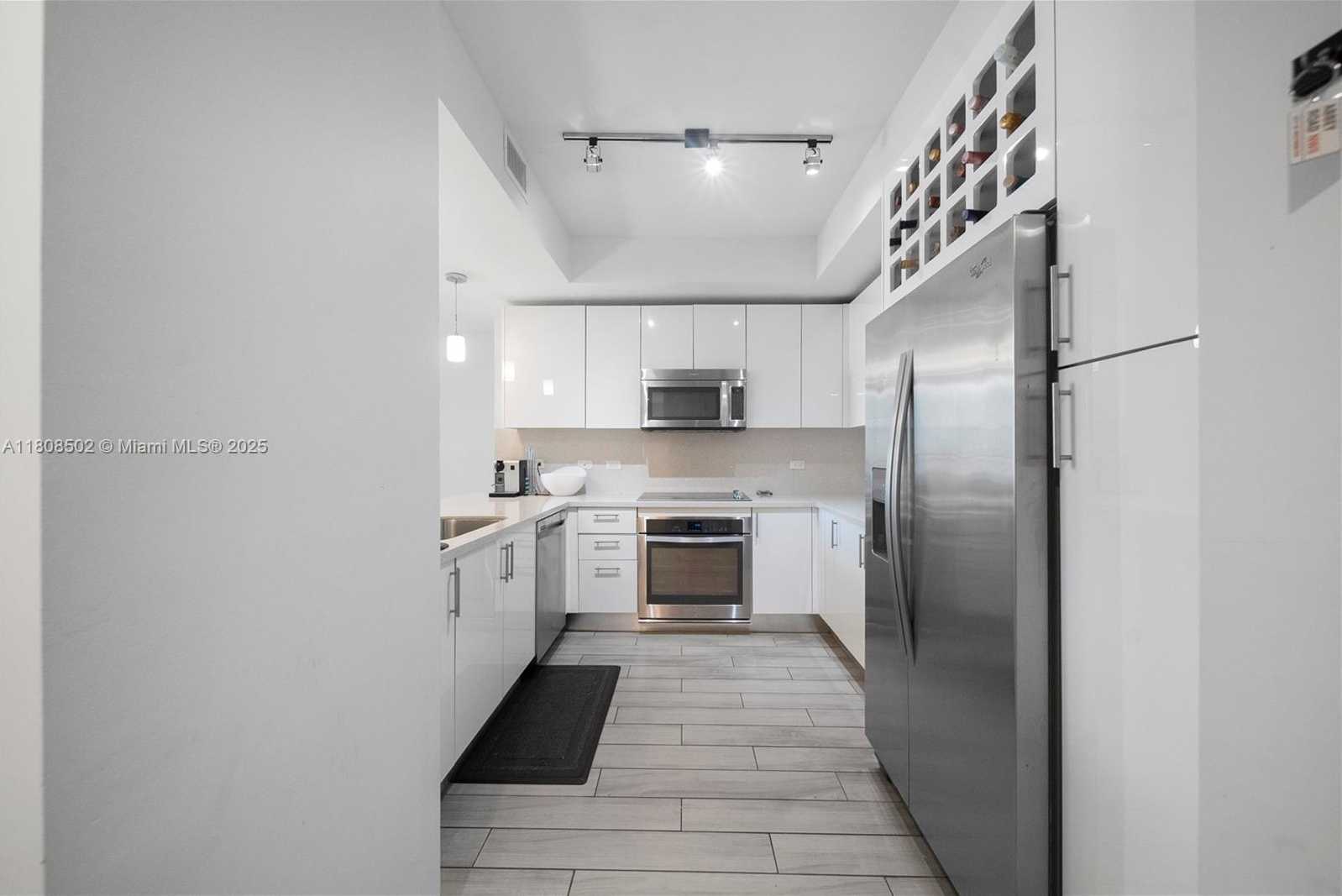 Small Image of 999 SOUTH WEST 1ST AVE #1617, Miami Number 13