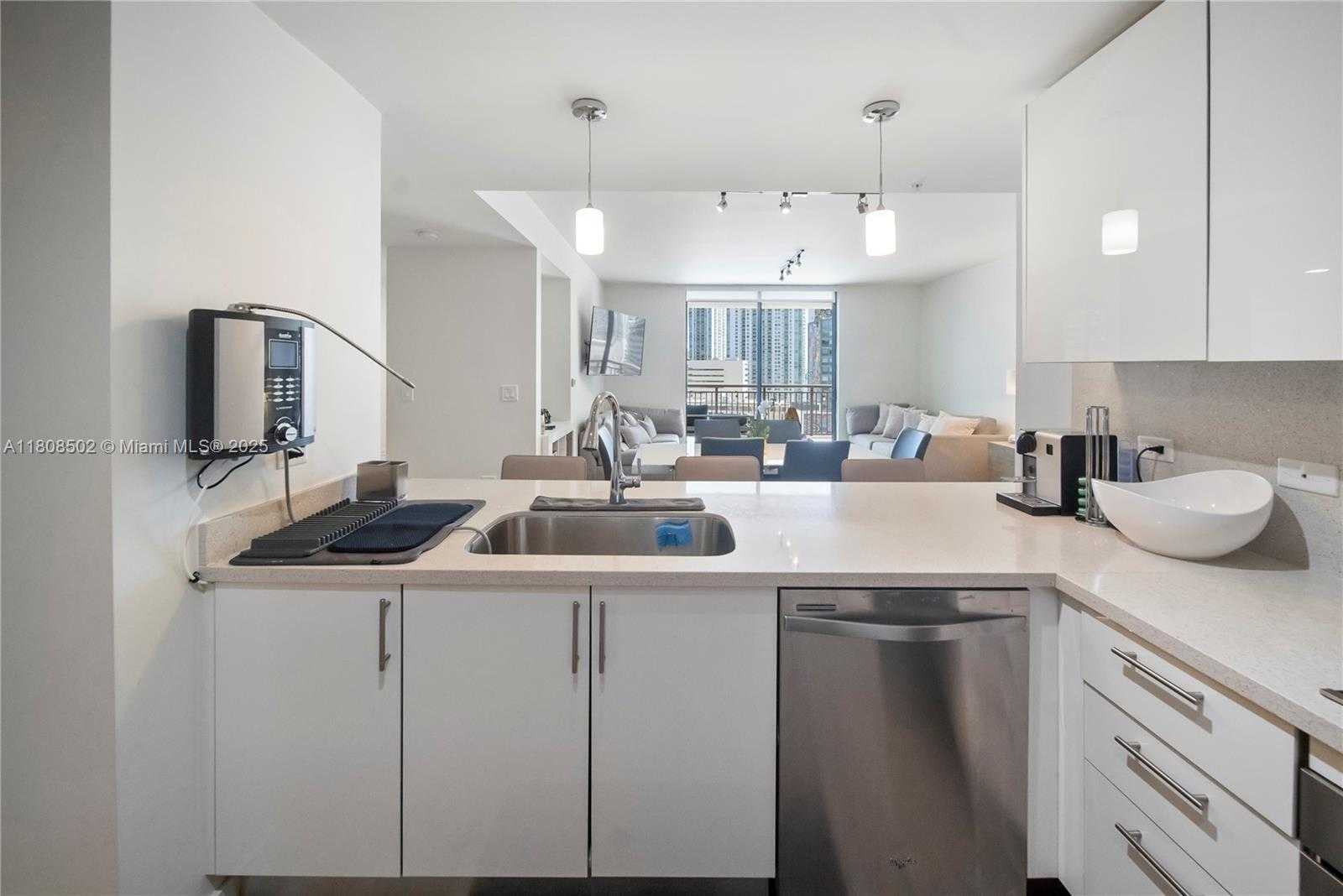 Small Image of 999 SOUTH WEST 1ST AVE #1617, Miami Number 14