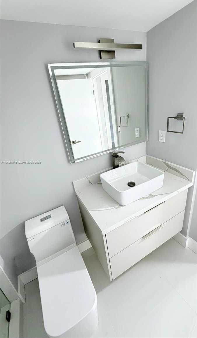 Small Image of 20379 WEST COUNTRY CLUB DR #1233, Aventura Number 13