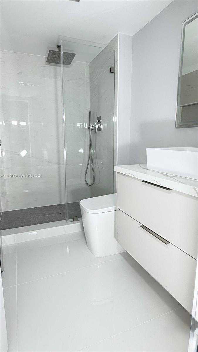Small Image of 20379 WEST COUNTRY CLUB DR #1233, Aventura Number 14