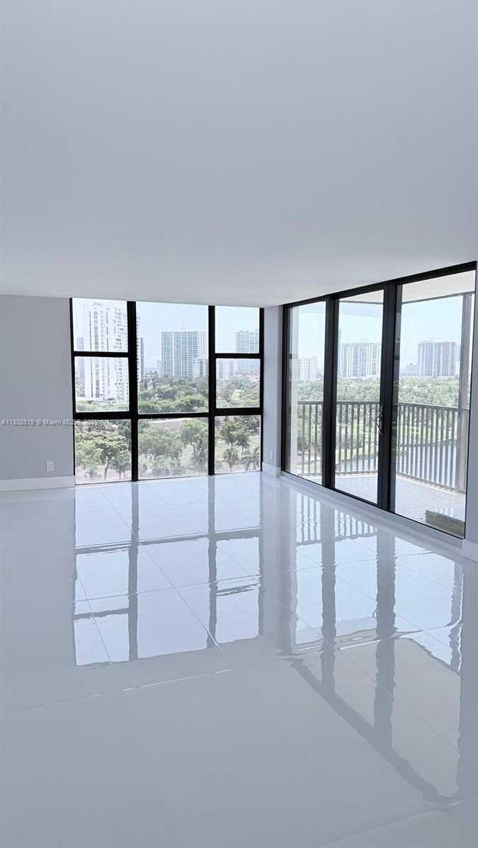 Small Image of 20379 WEST COUNTRY CLUB DR #1233, Aventura Number 2