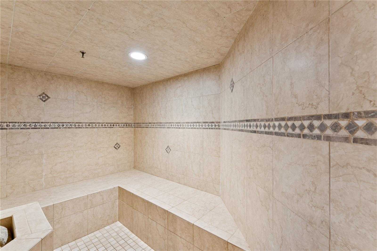 Small Image of 20185 EAST COUNTRY CLUB DR #505, Aventura Number 32