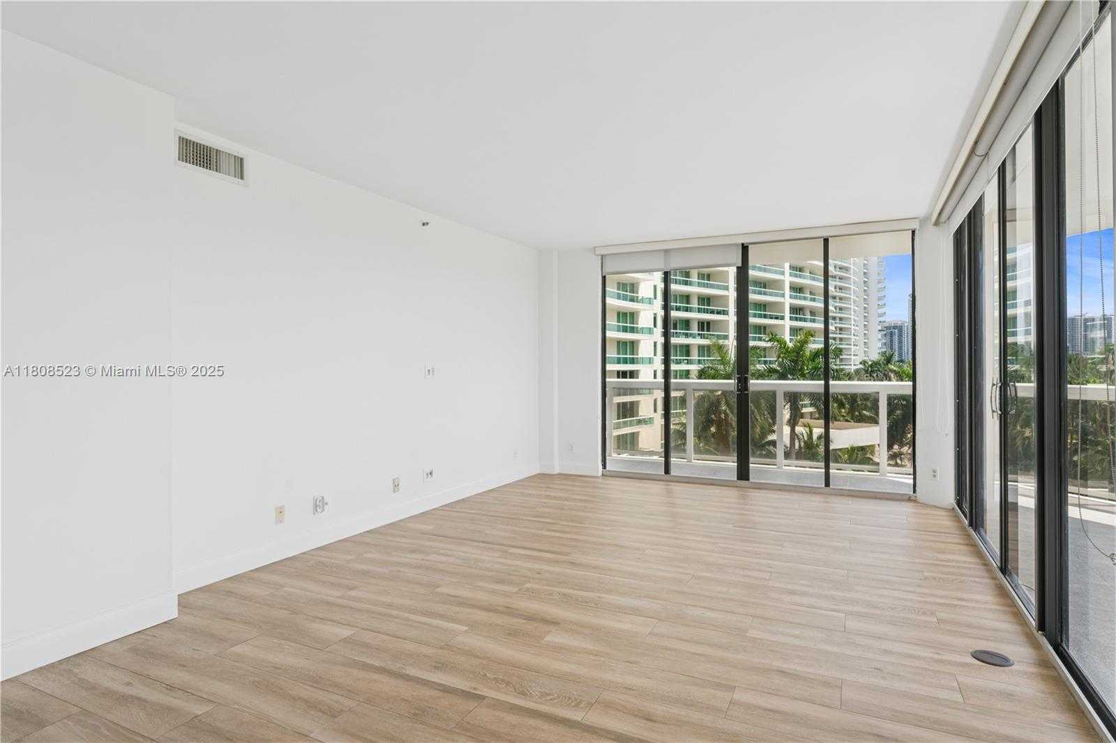 Small Image of 20185 EAST COUNTRY CLUB DR #505, Aventura Number 5