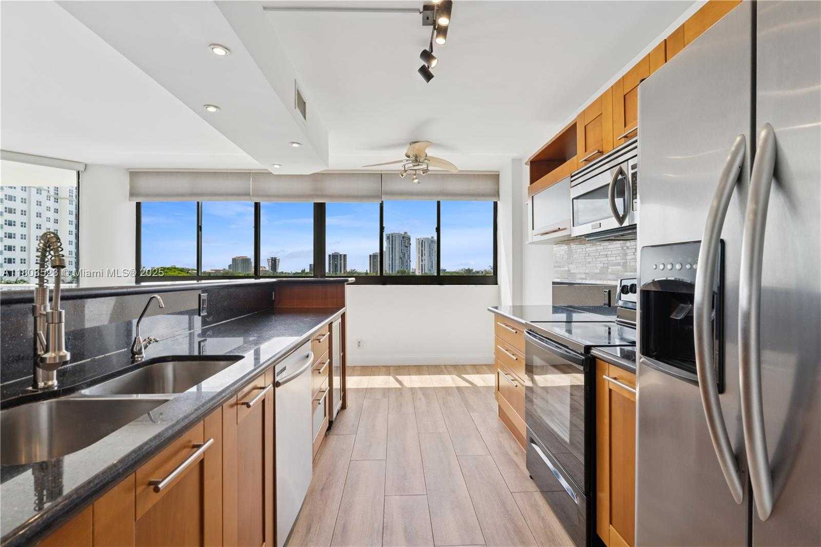 Small Image of 20185 EAST COUNTRY CLUB DR #505, Aventura Number 9