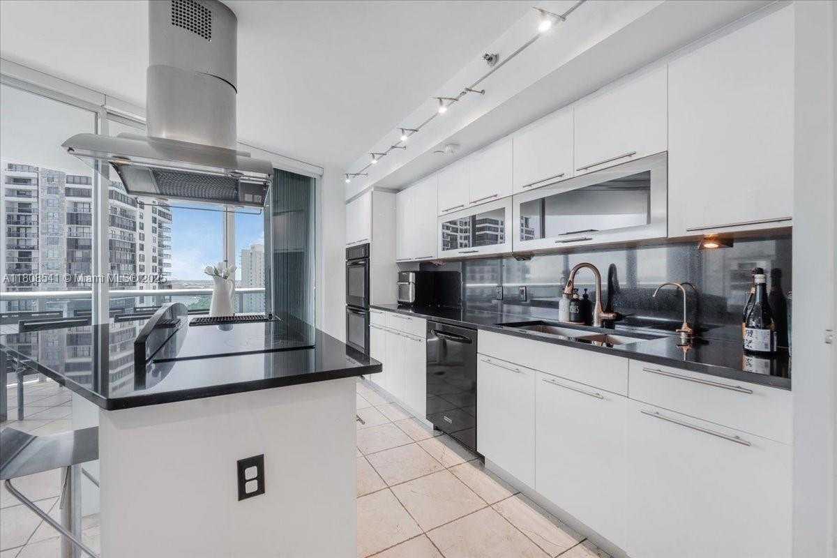 Small Image of 2127 BRICKELL AVE #2302, Miami Number 22