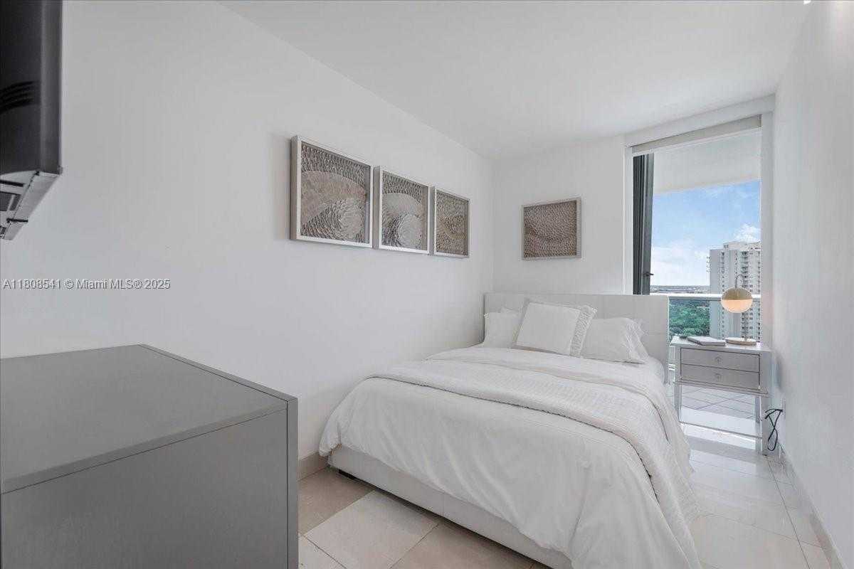 Small Image of 2127 BRICKELL AVE #2302, Miami Number 38