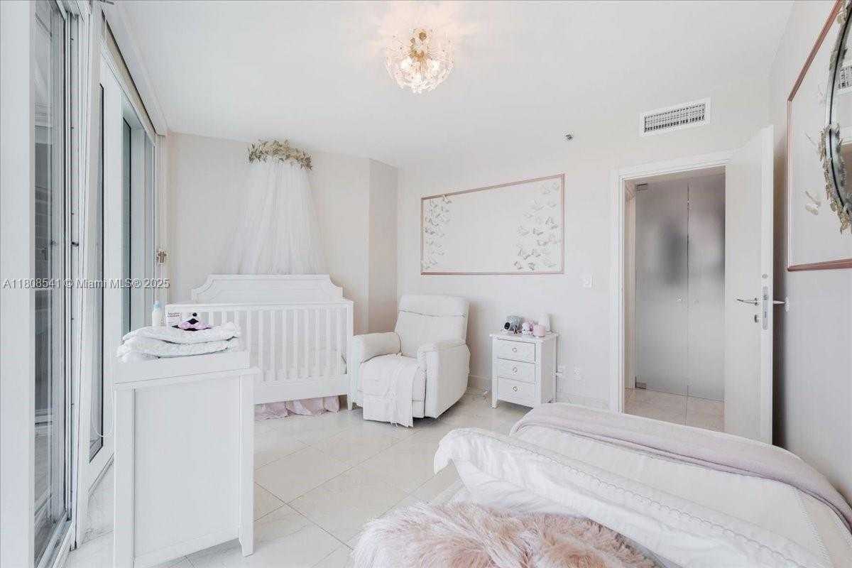 Small Image of 2127 BRICKELL AVE #2302, Miami Number 43