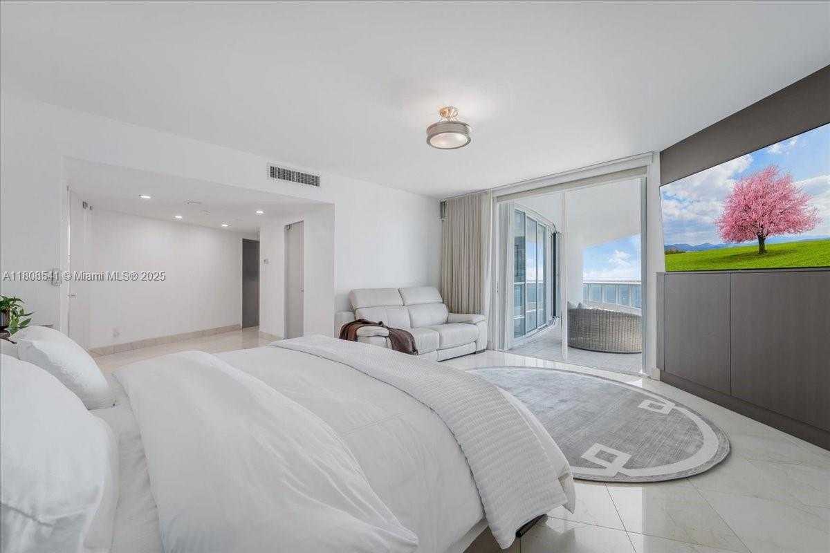 Small Image of 2127 BRICKELL AVE #2302, Miami Number 49