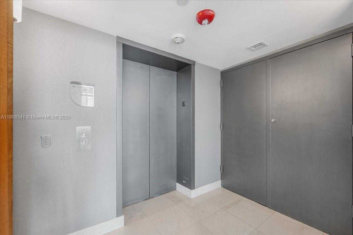 Small Image of 2127 BRICKELL AVE #2302, Miami Number 5