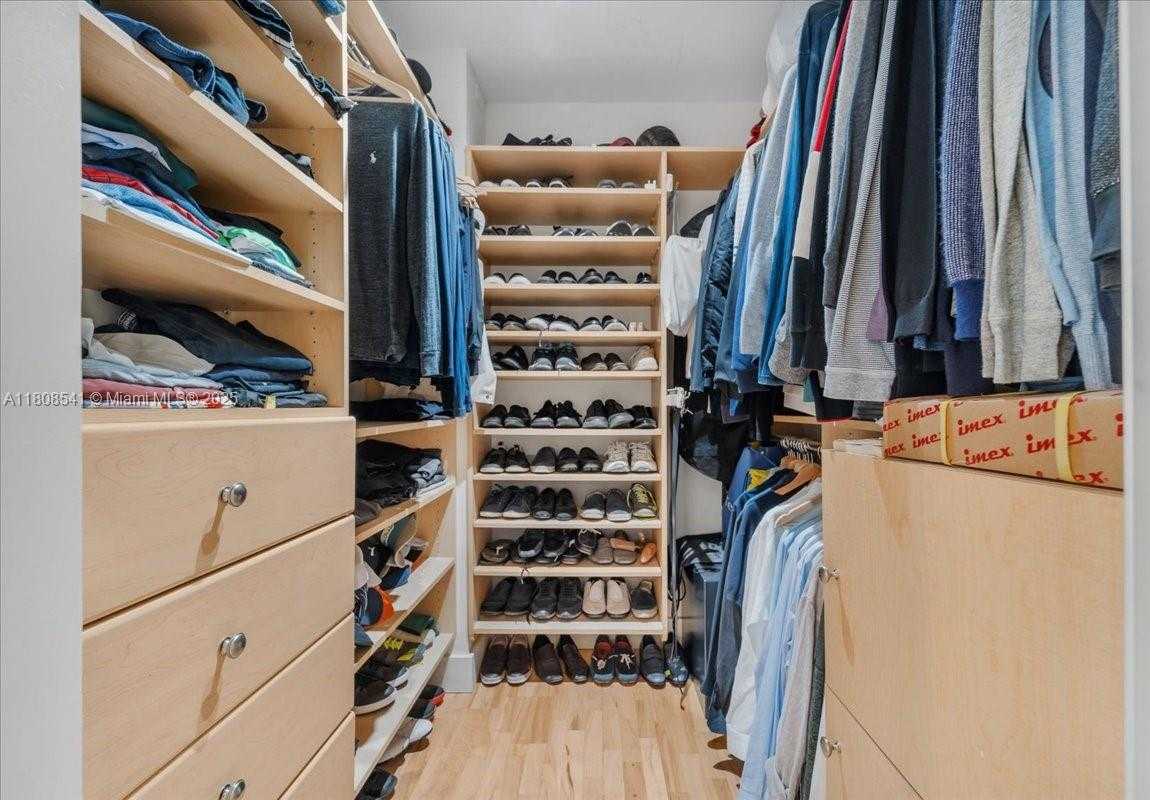 Small Image of 2127 BRICKELL AVE #2302, Miami Number 53