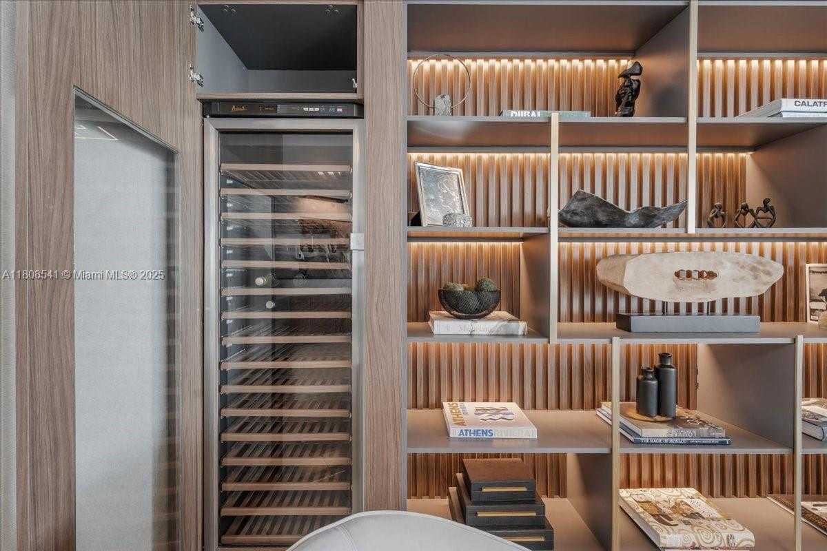 Small Image of 2127 BRICKELL AVE #2302, Miami Number 7