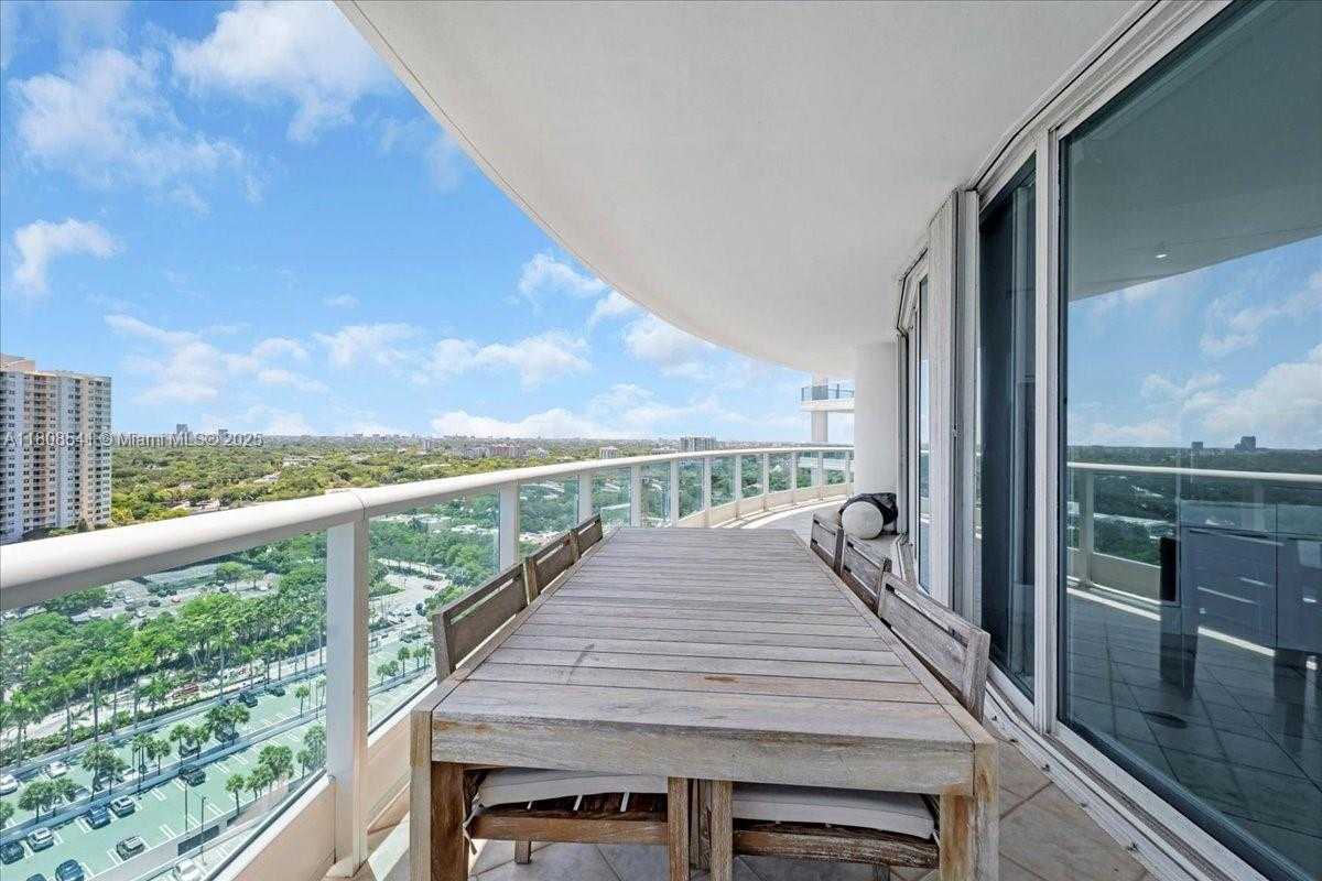 Small Image of 2127 BRICKELL AVE #2302, Miami Number 70