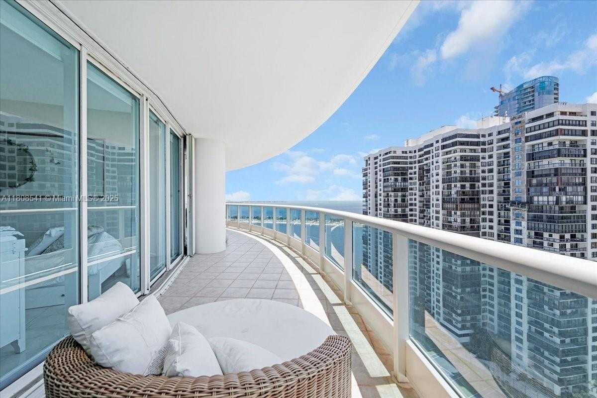 Small Image of 2127 BRICKELL AVE #2302, Miami Number 72