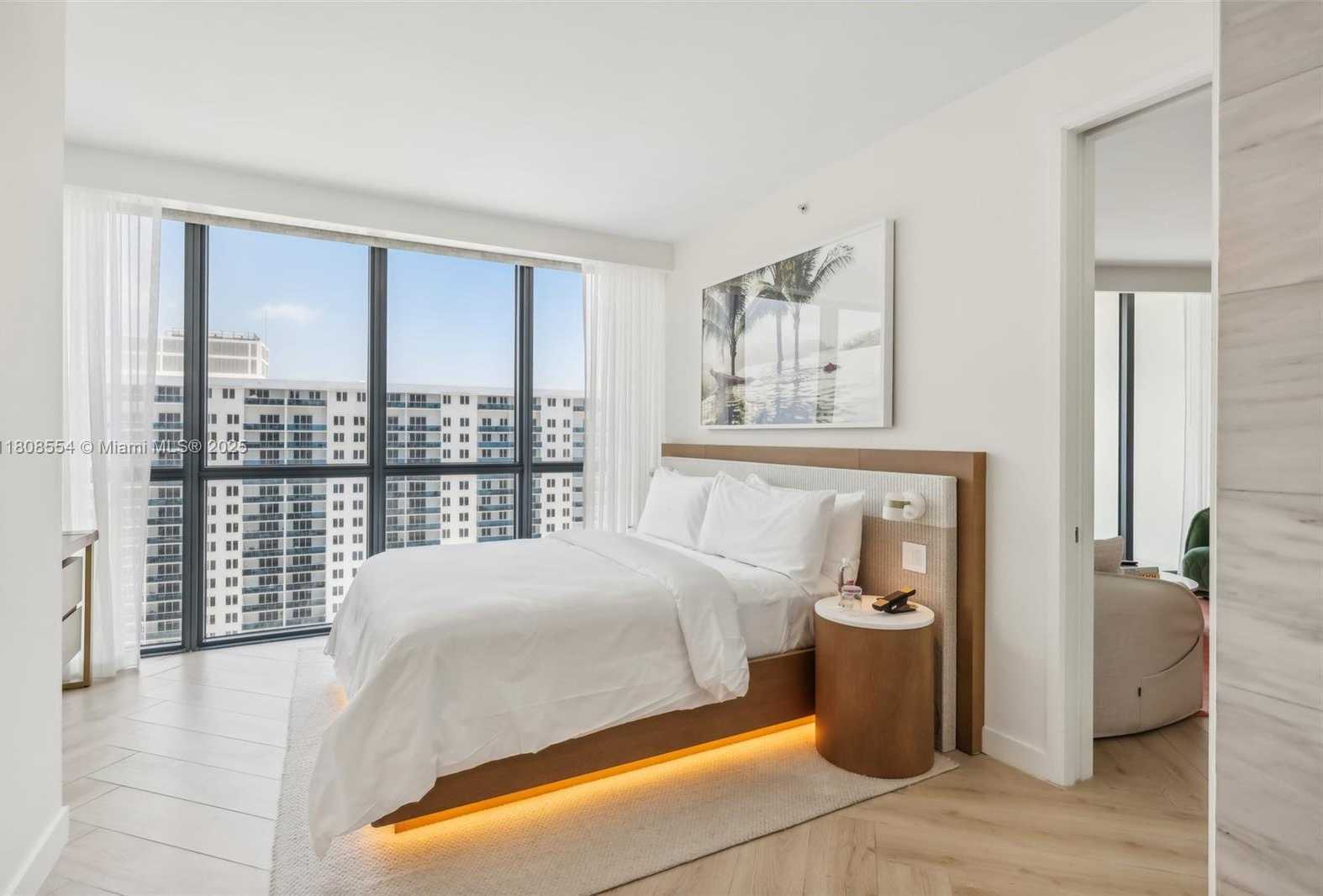 Small Image of 2201 COLLINS AVE #1511, Miami Beach Number 20