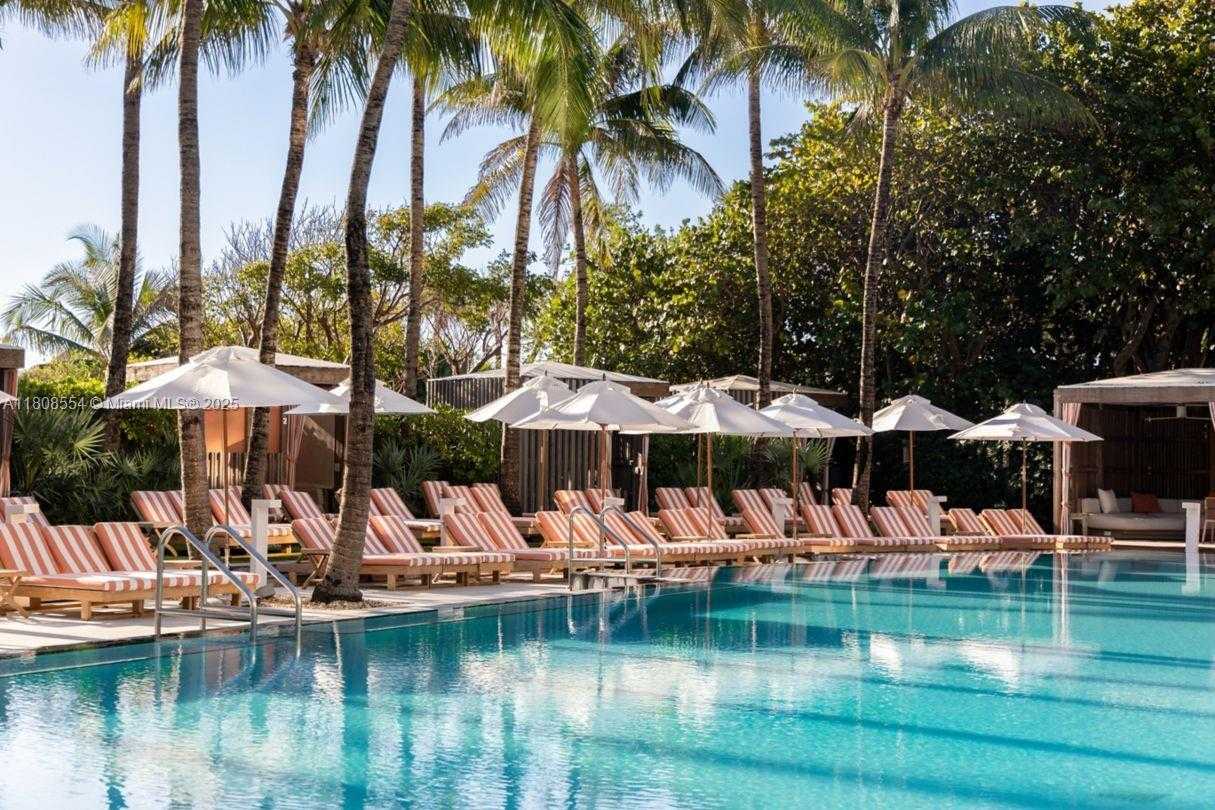 Small Image of 2201 COLLINS AVE #1511, Miami Beach Number 36