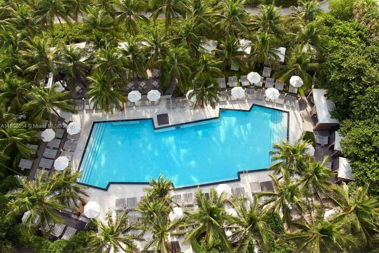 Small Image of 2201 COLLINS AVE #1511, Miami Beach Number 37