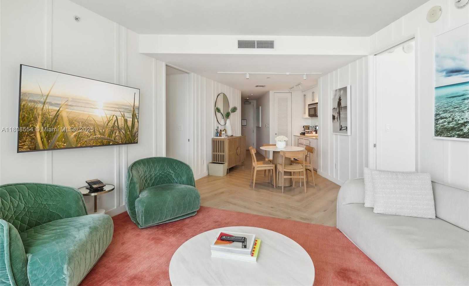 Small Image of 2201 COLLINS AVE #1511, Miami Beach Number 7