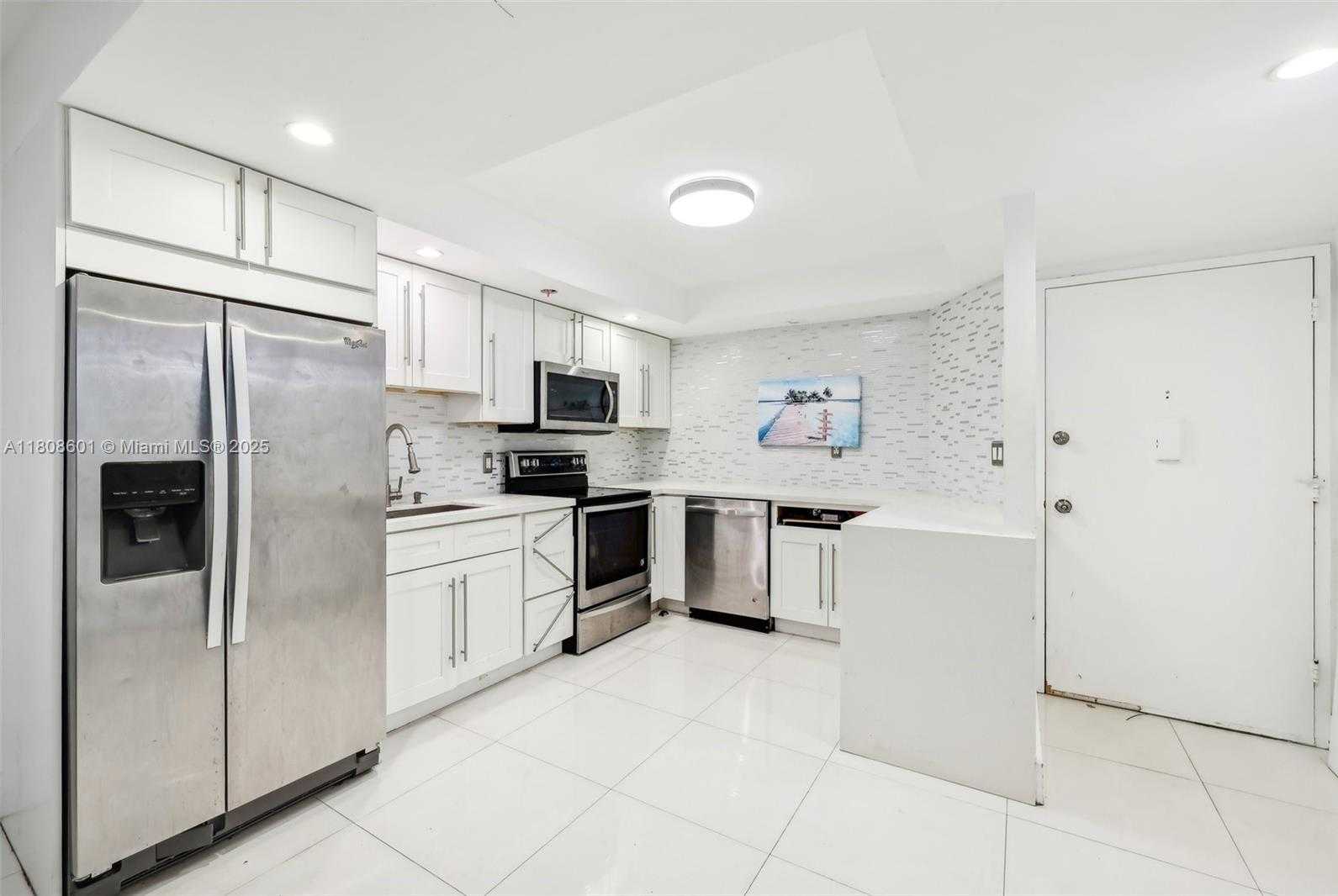 Small Image of 1351 NORTH EAST MIAMI GARDENS DR #1111E, Miami Number 7