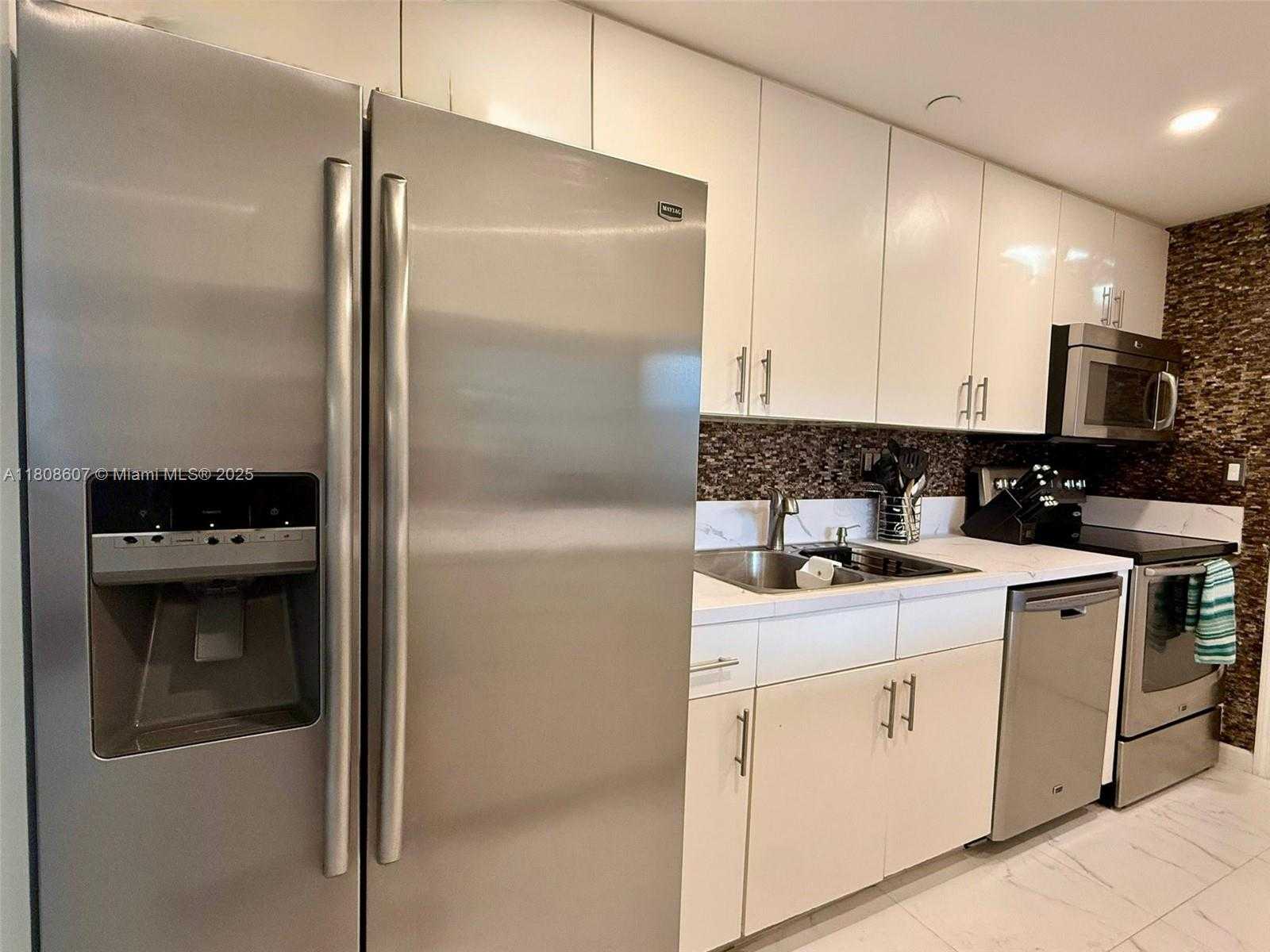 Small Image of 9725 NORTH WEST 52ND ST #421, Doral Number 12
